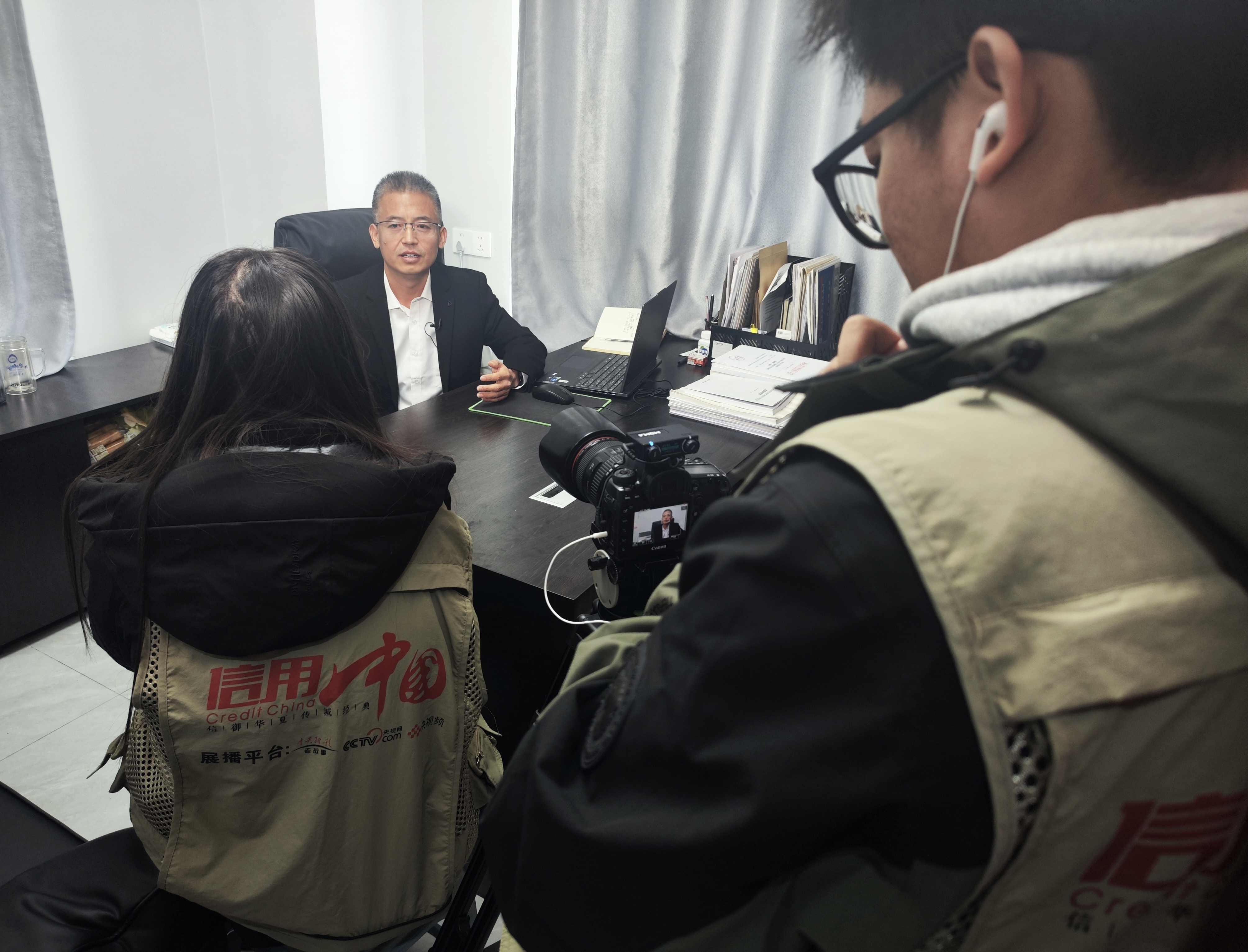 ca12983132ecd741bc5b94651b0192cd.jpg ca12983132ecd741bc5b94651b0192cd.jpg